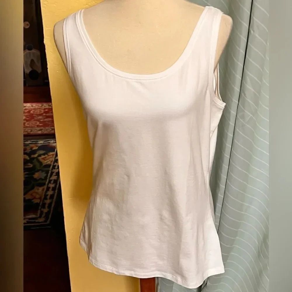 NWT ZOZO Large White Tank Top #YC15
